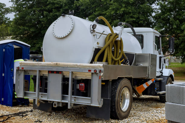 Best High-end porta potty rental  in Flora, IL